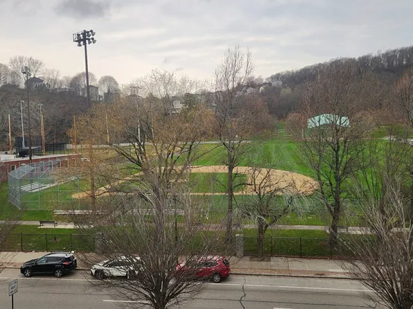 183 Shrewsbury St APT 3, Worcester, MA 01604