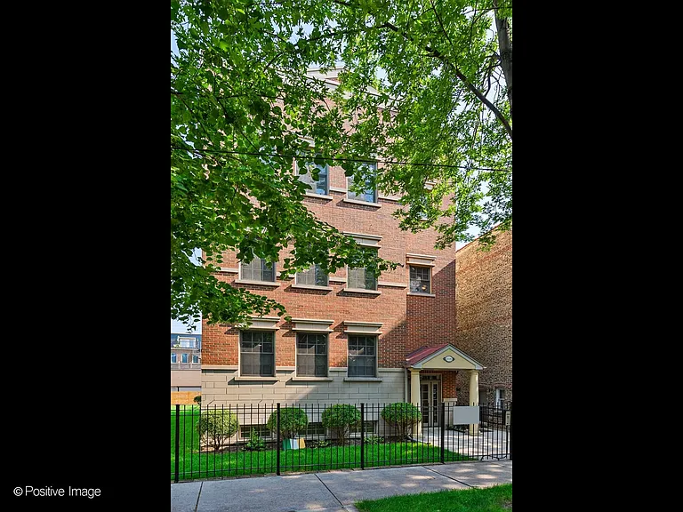 2336 W Palmer St #2 — Photo 3