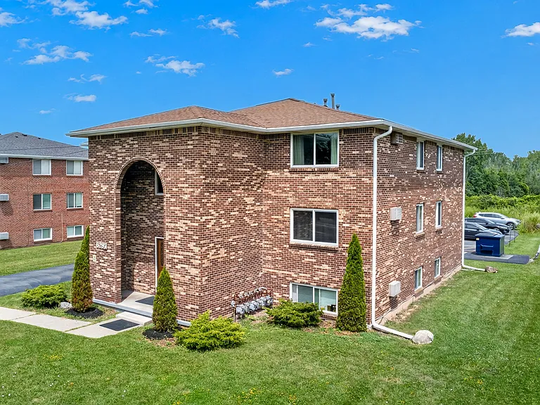 6297 Robinson Rd #2 — Photo 2