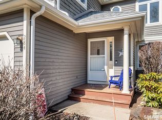 284 Castlewood Dr #284, Bloomfield, CT 06002