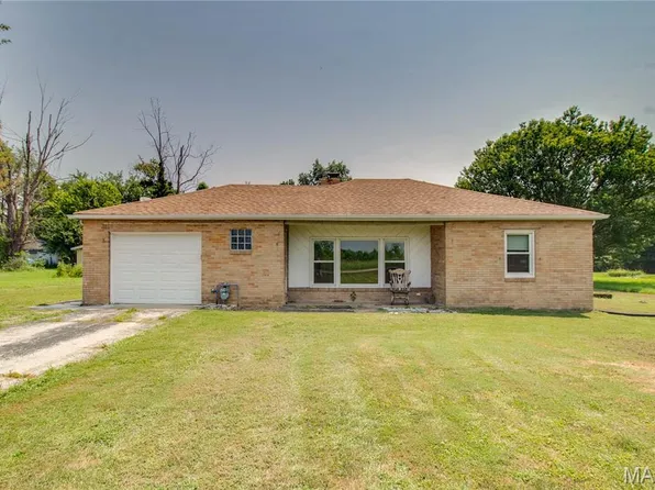 3518 Prince Rd, Alton, IL 62002