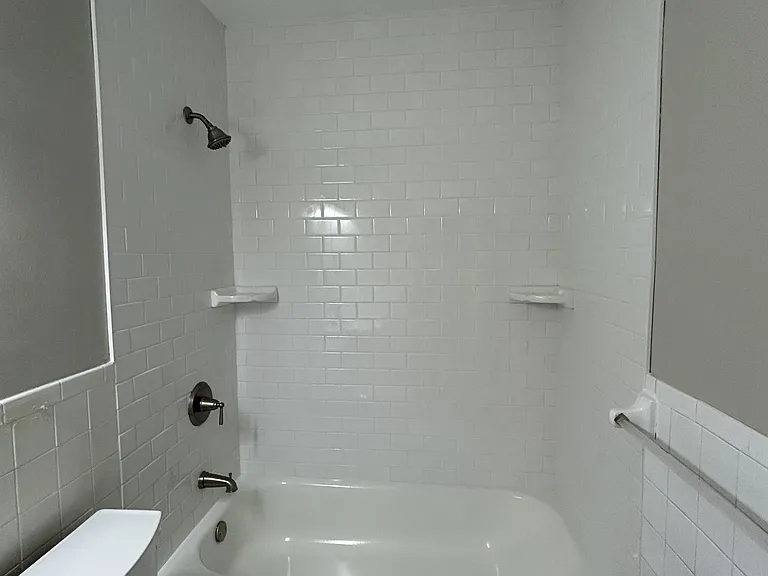 118-122 E Moreland Ave #AVEB05 — Photo 2