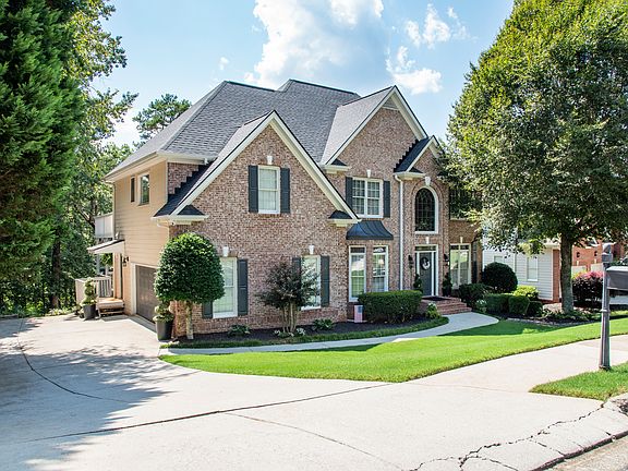 2nd image of 2471 Wood Creek Ct