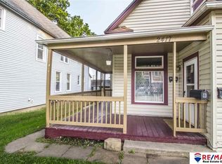 2417 East St, Omaha, NE 68107