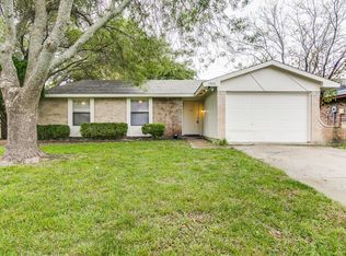 1922 White Oak Dr, Garland, TX 75040
