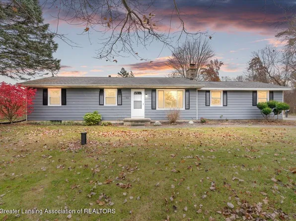 3863 Delano Dr, Eaton Rapids, MI 48827