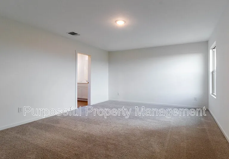 9609 NW 123rd St — Photo 9