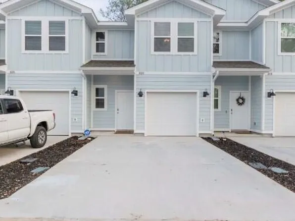 1028 McLaren Cir, Fort Walton Beach, FL 32547