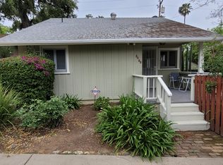 2096 Santa Rosa Ave, Altadena, CA 91001