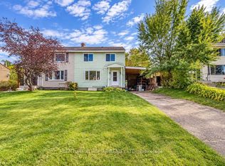 87 Algonquin St, Deep River, ON K0J1P0