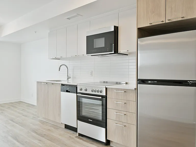 36 Robinson Ave — Photo 88