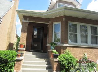 6040 W Eddy St, Chicago, IL 60634