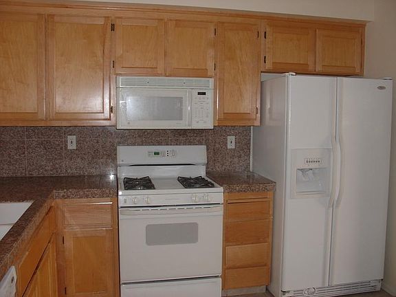 3rd image of 3638 Jasmine Cir