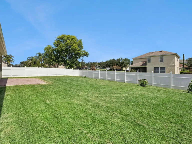 4576 Barbados Loop — Photo 2