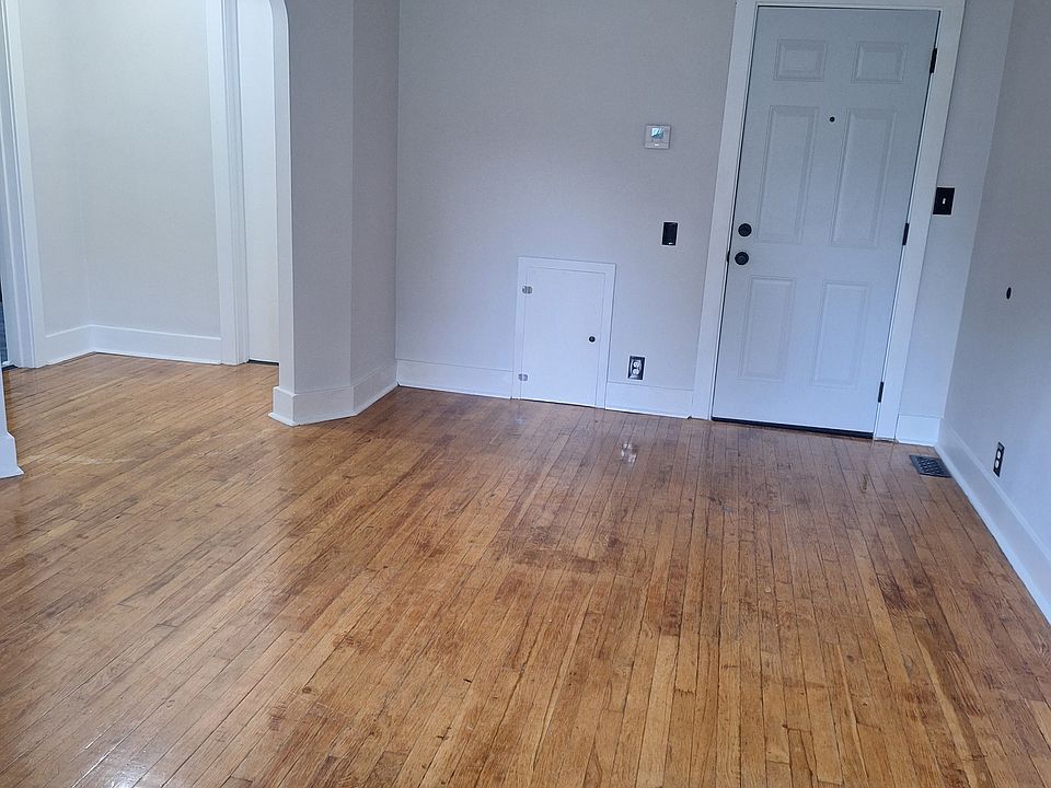 1st image of 219 E Main St APT 3