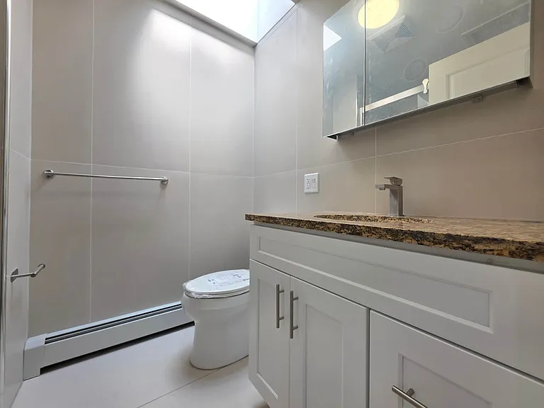 1418 Bath Ave #2-F — Photo 12
