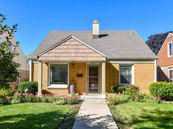 3239 N 79th STREET, Milwaukee, WI 53222