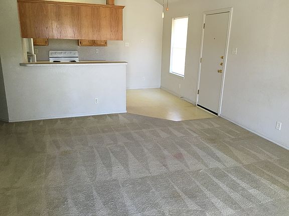 2nd image of 3200 Toledo Dr