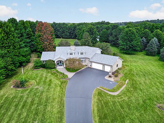 2nd image of 1646 Valley View Rd
