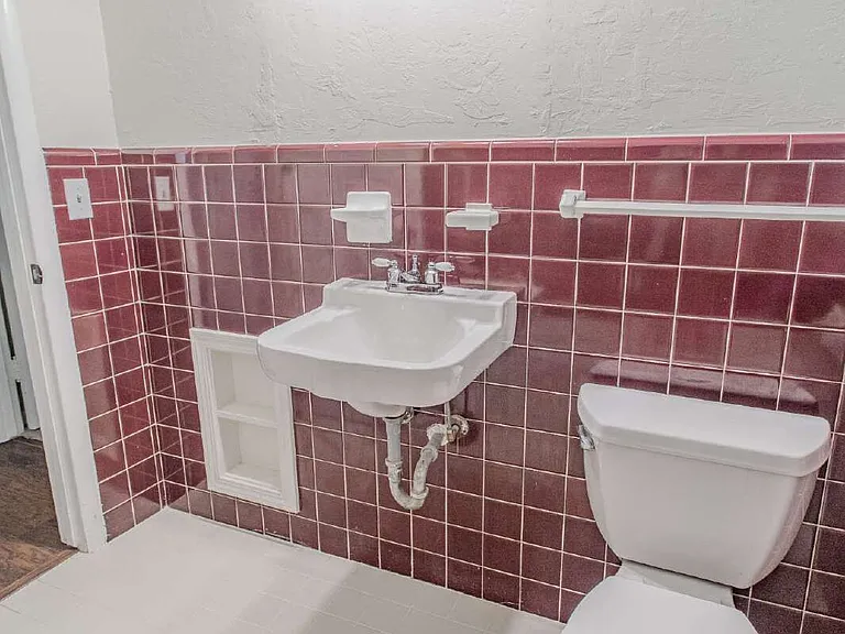 1832 Brighton Ave — Photo 16