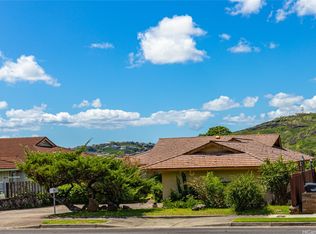 1370 Ala Puumalu St, Honolulu, HI 96818