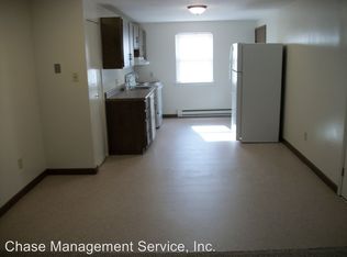 121 Main St APT 1L, South Hadley, MA 01075