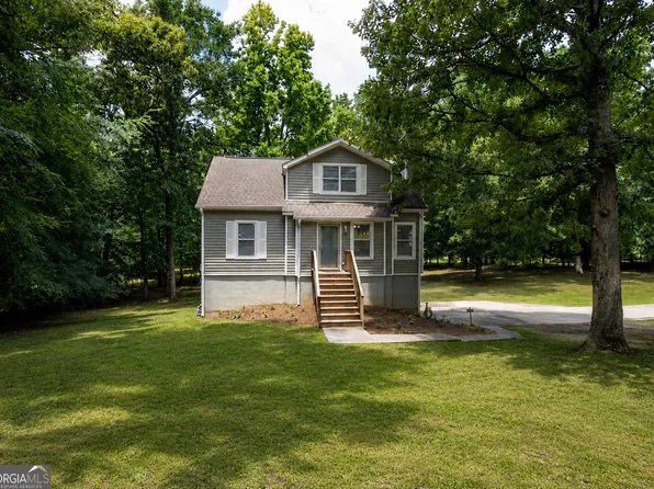 195 Pinewood Dr, Senoia, GA 30276