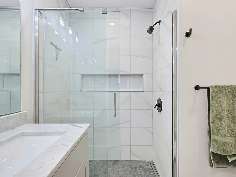 498 Sumner St #1 — Photo 13