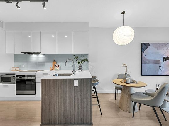 5th image of 1308 Hornby St #1605