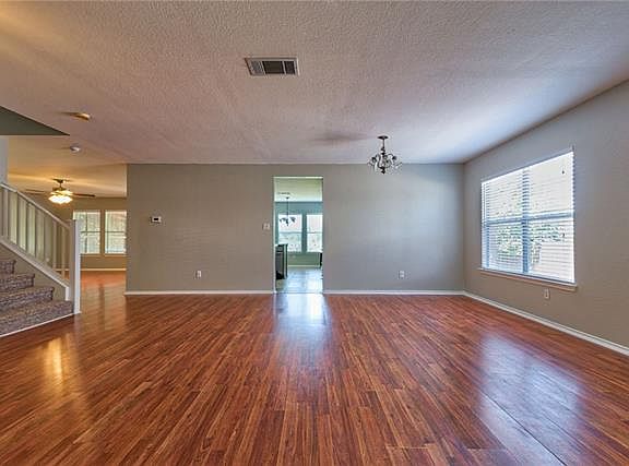 5th image of 18100 Gantry Dr