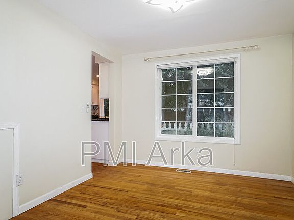 4th image of 2451 238th Pl NE