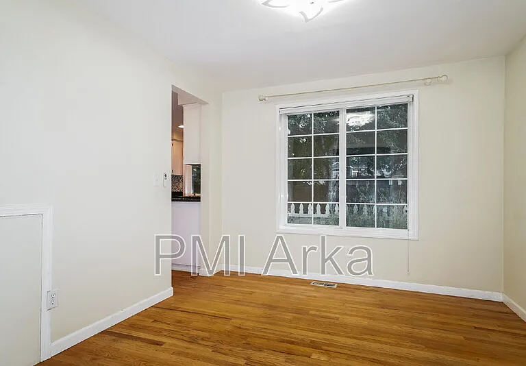 2451 238th Pl NE — Photo 4