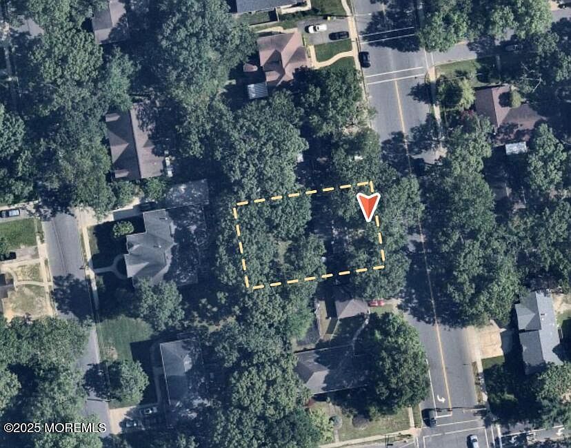 2nd image of 1418 Forest Avenue