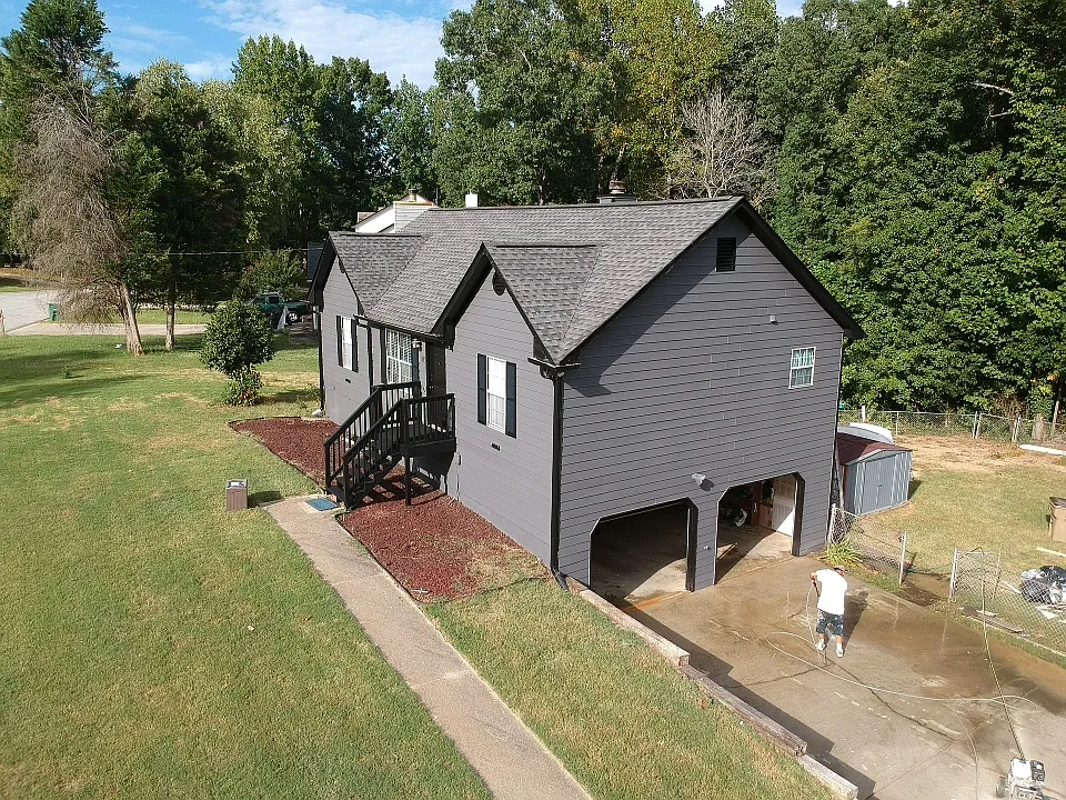 7180 Hazelwood Dr