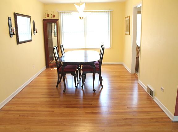 4th image of 1195 Blackhawk Dr