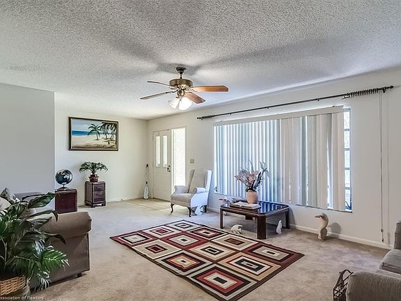 3rd image of 520 Lake Blue Dr