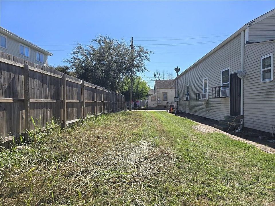 2nd image of 2023 S Liberty St