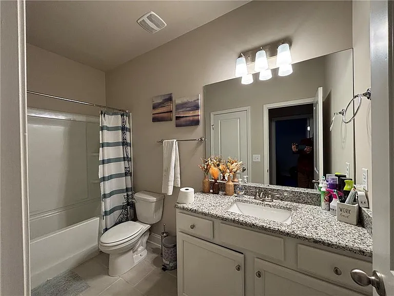 3566 Andover Way — Photo 32