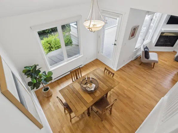 1518 Bowser Ave, North Vancouver, BC V7P 2Y3