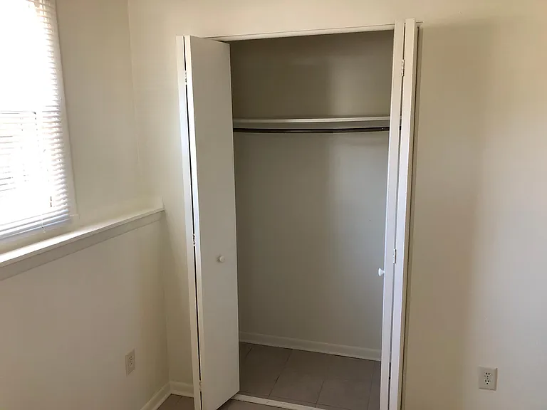 2604 Kate St — Photo 10