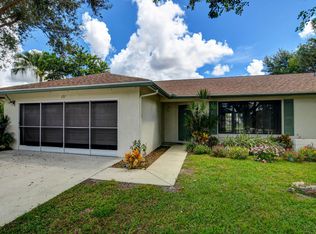 171 Parkwood Dr, Royal Palm Beach, FL 33411