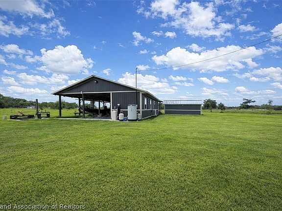 2nd image of 5615 County Road 621