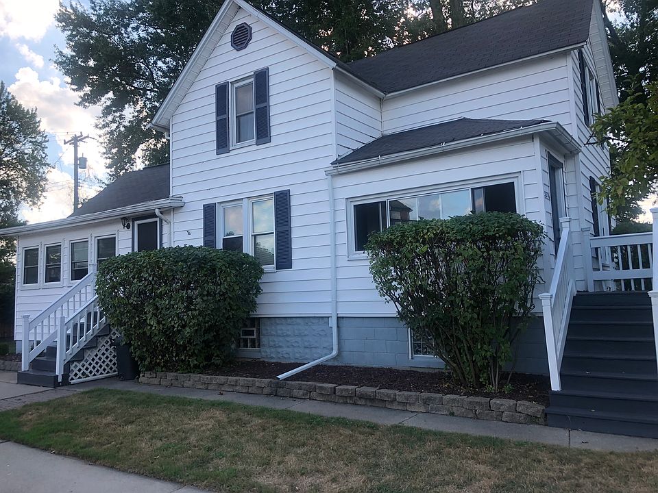 1st image of 22718 Blackburn St