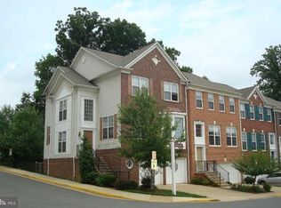 9358 Deer Glen Ct, Fairfax, VA 22031