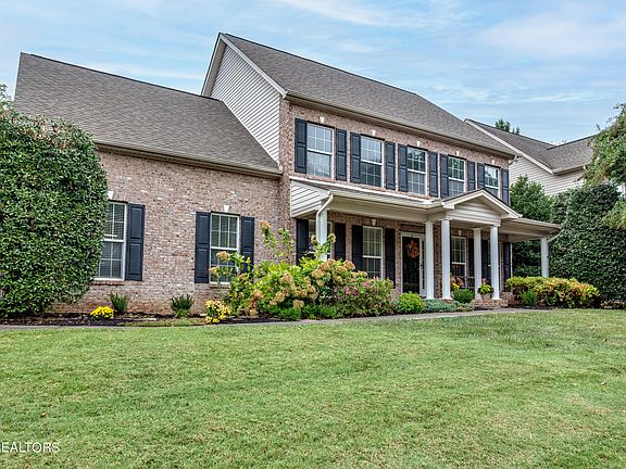 3rd image of 10245 Canton Place Ln