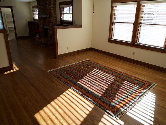 3rd image of 5021 Grand Ave APT 3