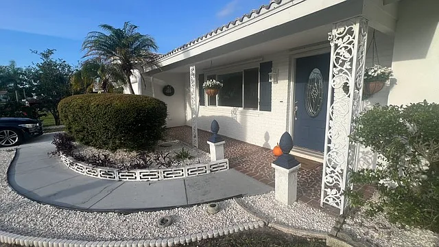 2 bed, 1228 sqft, $2,850 — Photo 3