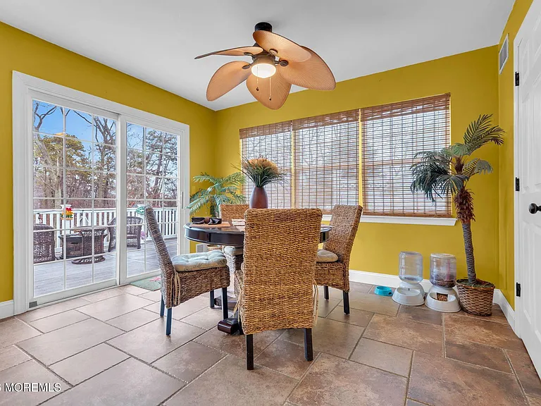 107 Shenandoah Blvd — Photo 41