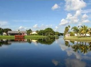 6641 Falconsgate Ave, Davie, FL 33331