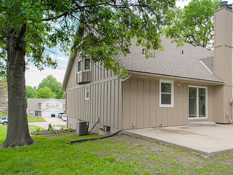 1305 La Chateau Dr — Photo 25
